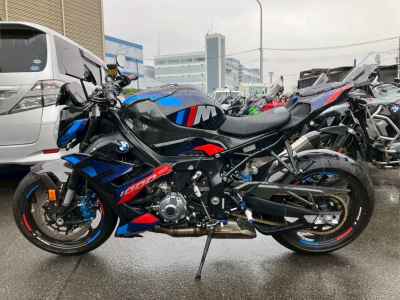 BMW M1000R 2023