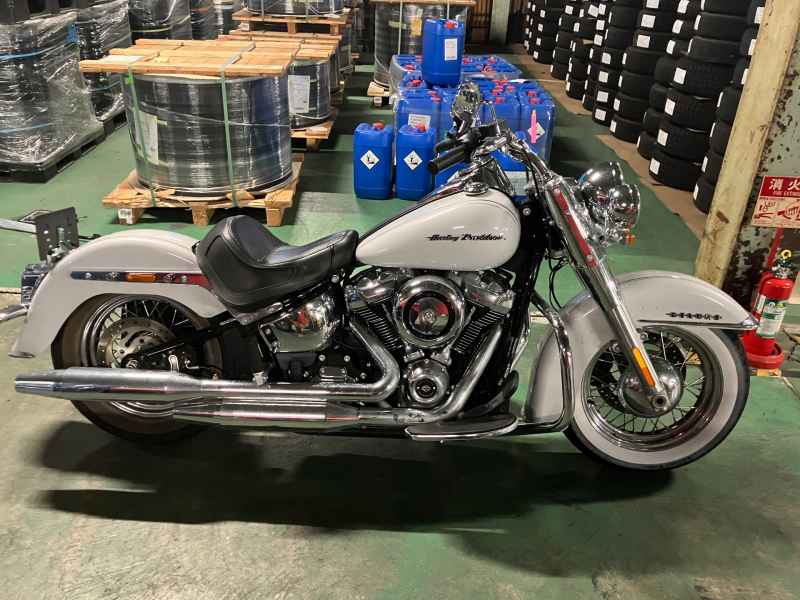 Harley-Davidson Deluxe FLDE1750 2020