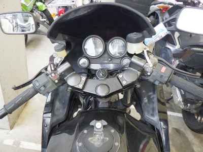 Kawasaki GPZ900R 1990