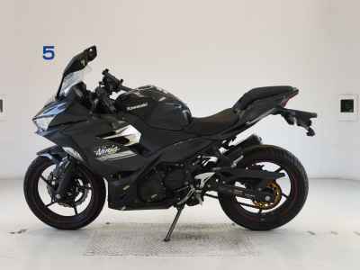 Kawasaki Ninja 250 2021