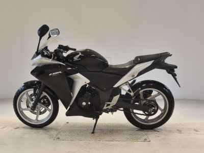 Honda CBR250R 2011