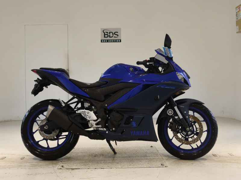 Yamaha YZF-R25 2022