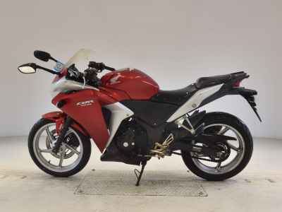 Honda CBR250R 2011