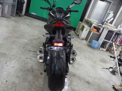 Kawasaki Z1000 2021