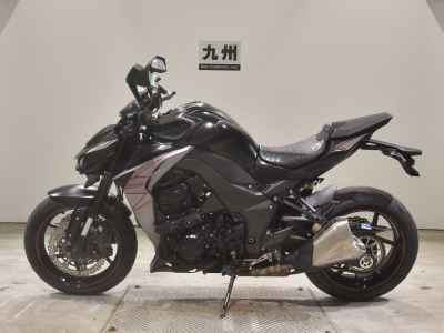 Kawasaki Z1000 2021