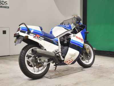 Suzuki GSX-R750 1986