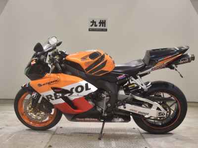 Honda CBR1000RR 2005