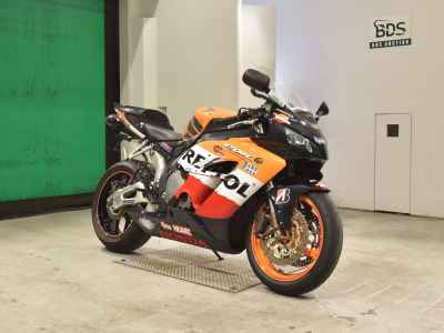 Honda CBR1000RR 2005