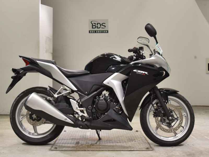 Honda CBR250R 2011