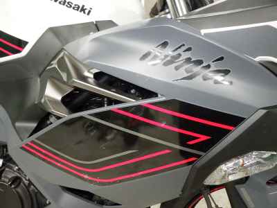 Kawasaki Ninja 400 2024