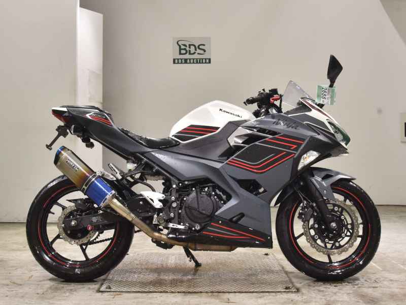 Kawasaki Ninja 400 2024