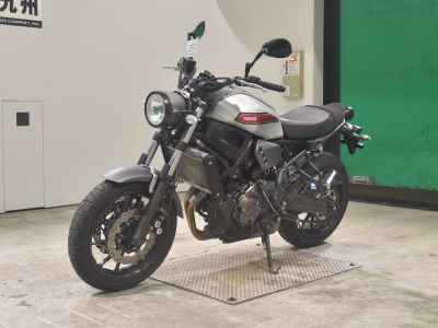 Yamaha XSR700 2022