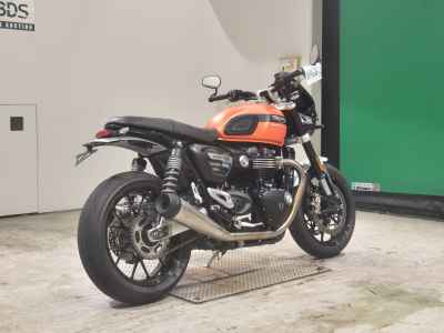 Triumph Speed Twin 2022