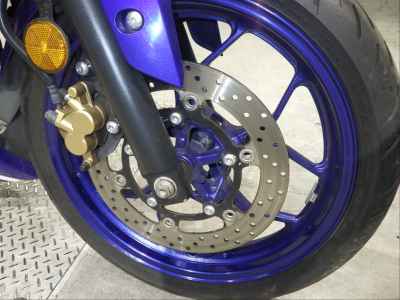 Yamaha YZF-R25 2015