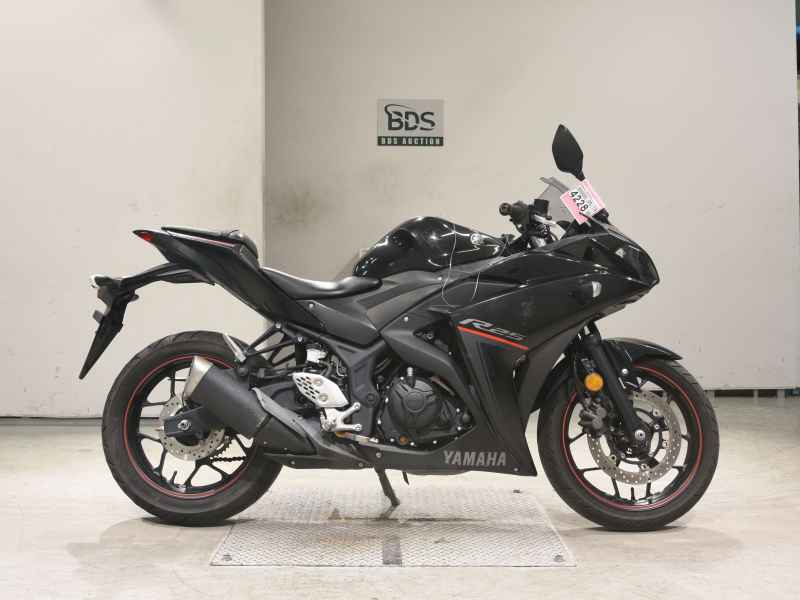Yamaha YZF-R25 2018