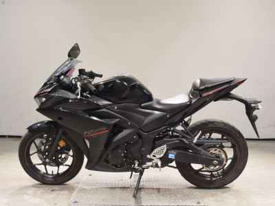 Yamaha YZF-R25 2018