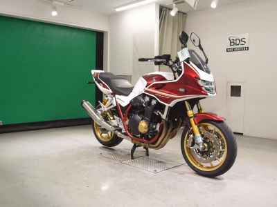 Honda CB1300 Super Boldor 2023