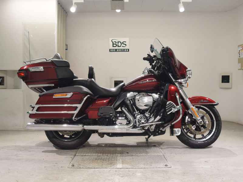 Harley-Davidson Electra Glide FLHTK103 2015