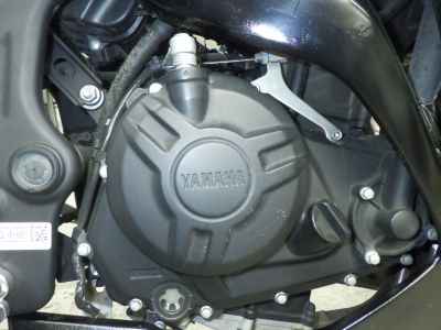 Yamaha YZF-R25 2016