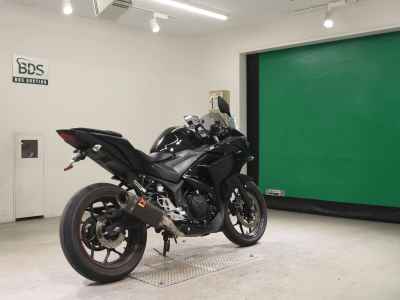 Yamaha YZF-R25 2016