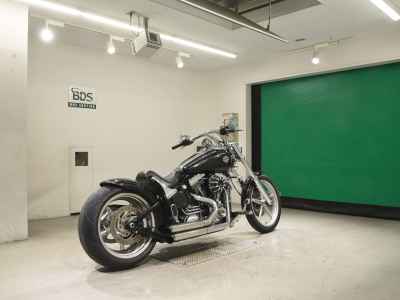 Harley-Davidson Rocker C FXCWC1580 2011