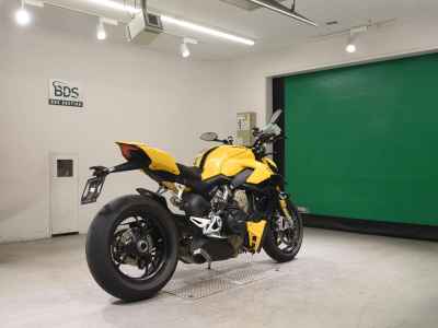Ducati Streetfighter V4S 2022