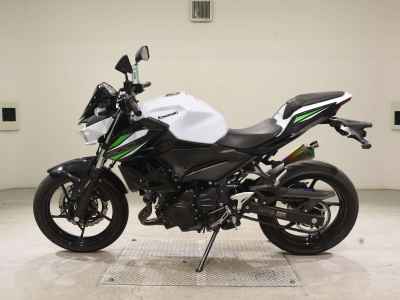 Kawasaki Z400 2019