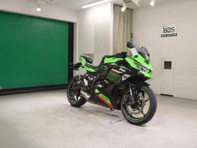 Kawasaki Ninja ZX-25R 2021