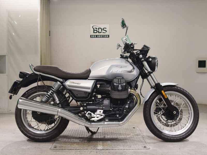 Moto Guzzi V7 Special 2022