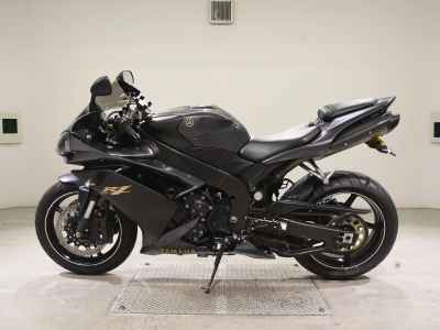 Yamaha YZF-R1 2011