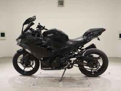 Kawasaki Ninja 400 2018