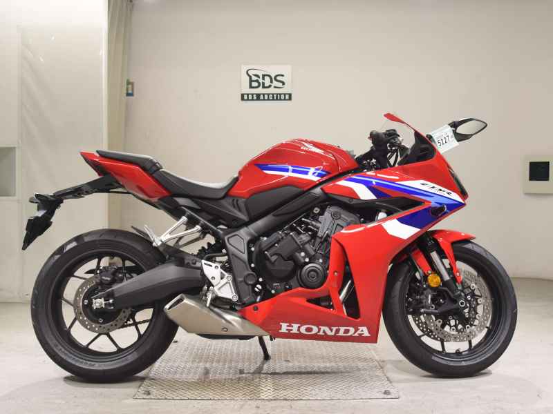 Honda CB650R 2025