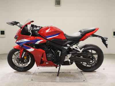 Honda CB650R 2025