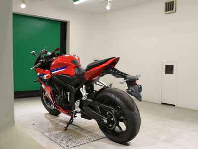 Honda CB650R 2025