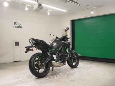 Kawasaki Z650 2023