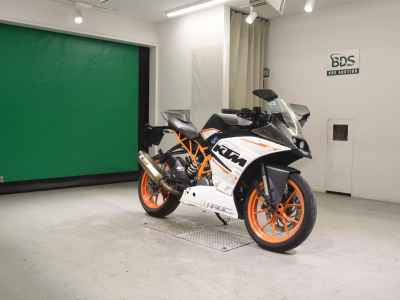 KTM RC 390 2016