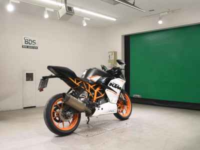 KTM RC 390 2016