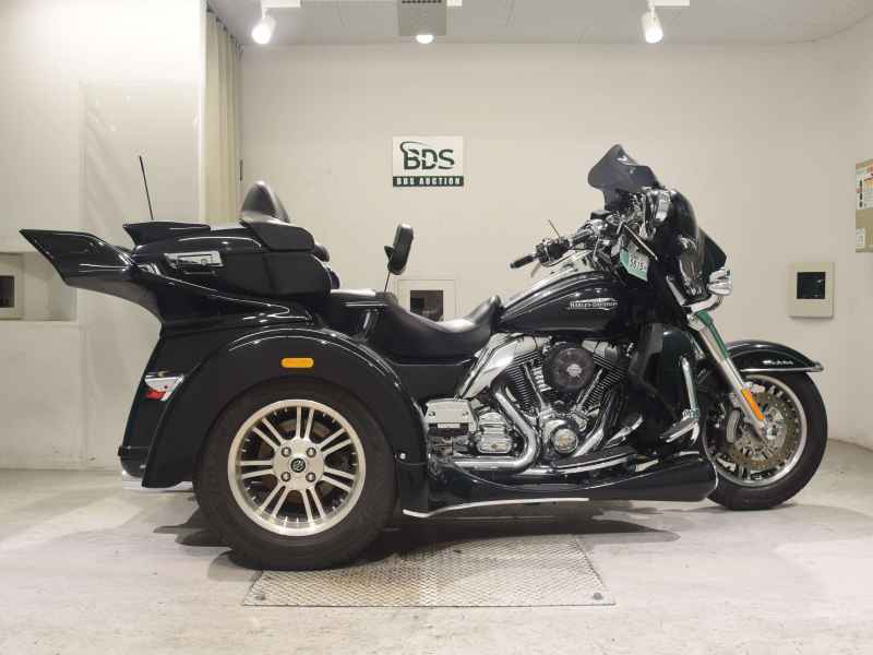 Harley-Davidson Electra Glide FLHTCU103 Trike 2015
