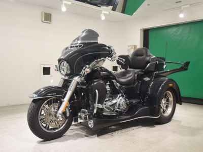 Harley-Davidson Electra Glide FLHTCU103 Trike 2015