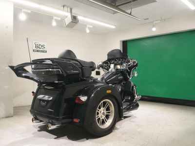 Harley-Davidson Electra Glide FLHTCU103 Trike 2015