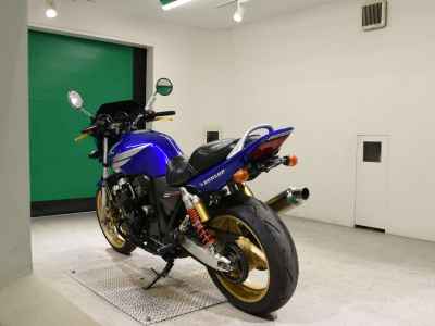 Honda CB400SFV 2004