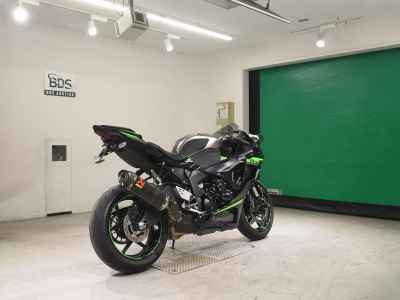 Kawasaki Ninja ZX-6R 2024