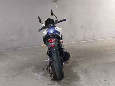 Suzuki Gladius SFV400 2014