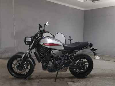 Yamaha XSR700 2021
