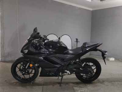 Yamaha YZF-R25 2020