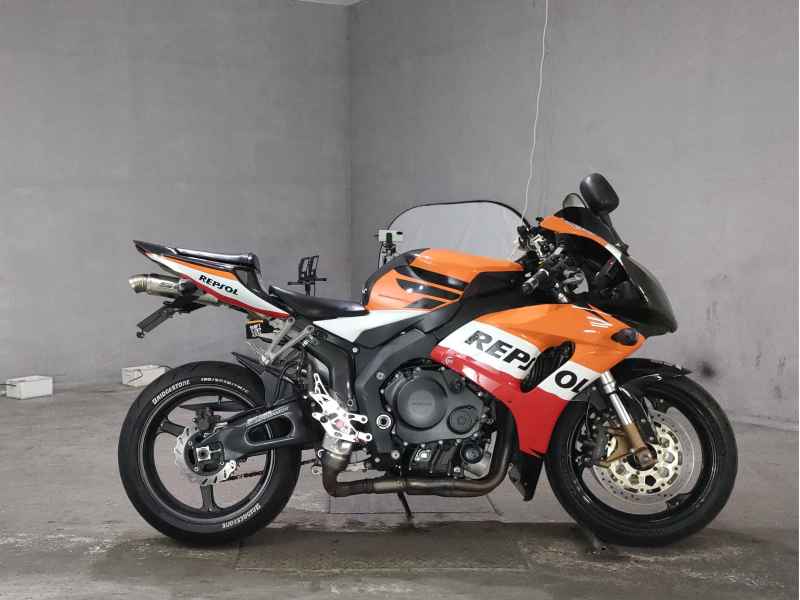 Honda CBR1000RR 2006