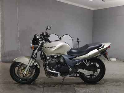 Kawasaki ZR-7 2005