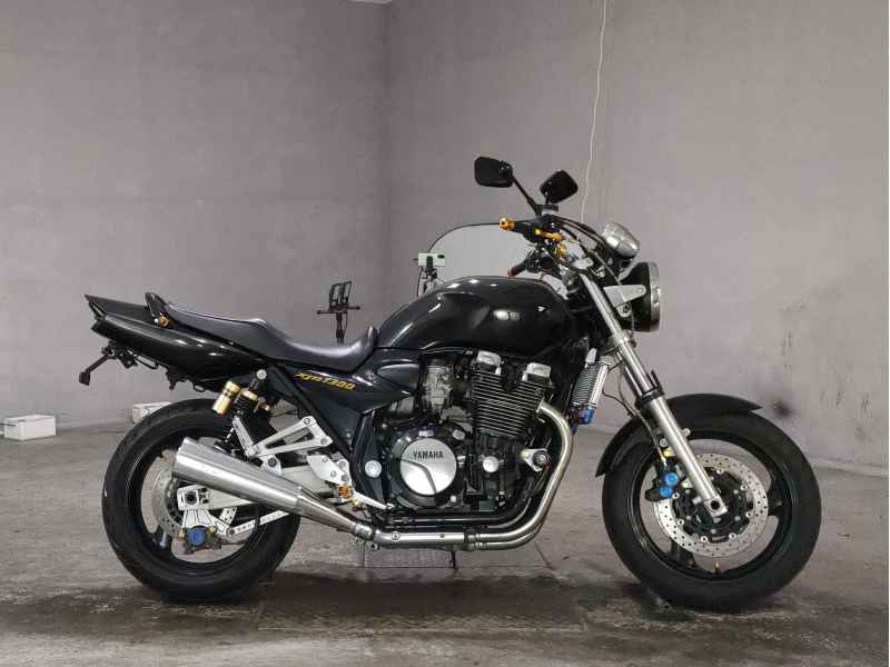 Yamaha XJR1300 2002