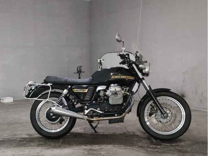 Moto Guzzi V7 Classic 2012
