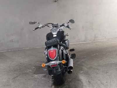 Suzuki Intruder 400 Classic 2011